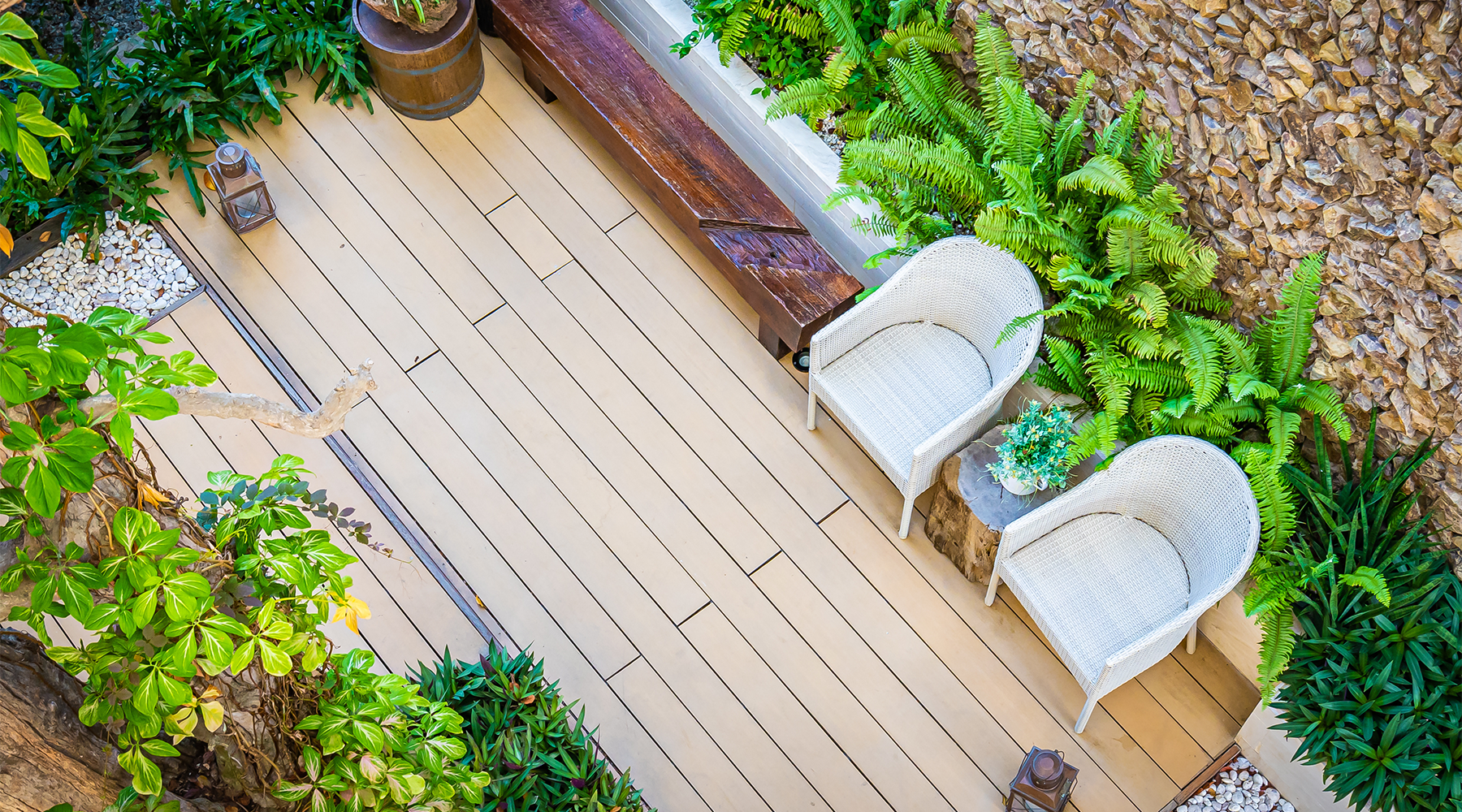 Composite vs Wooden Decking – Why Composite Decking is Perfect for Outdoor Living